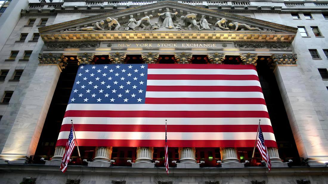 The US SEC and CFTC are planning to move into the same office building. However, this is not part of