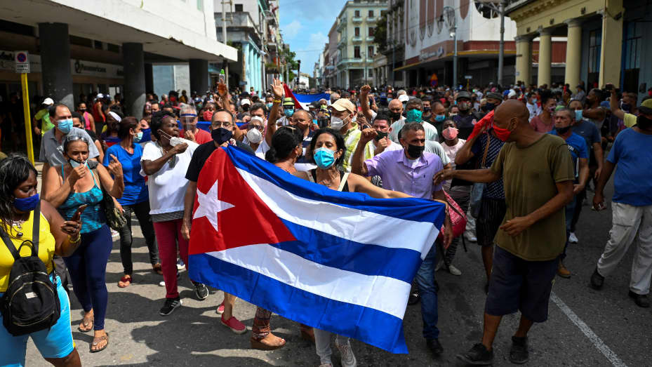 Cuba's central bank has authorized 10 businesses to use cryptocurrency for international paymen