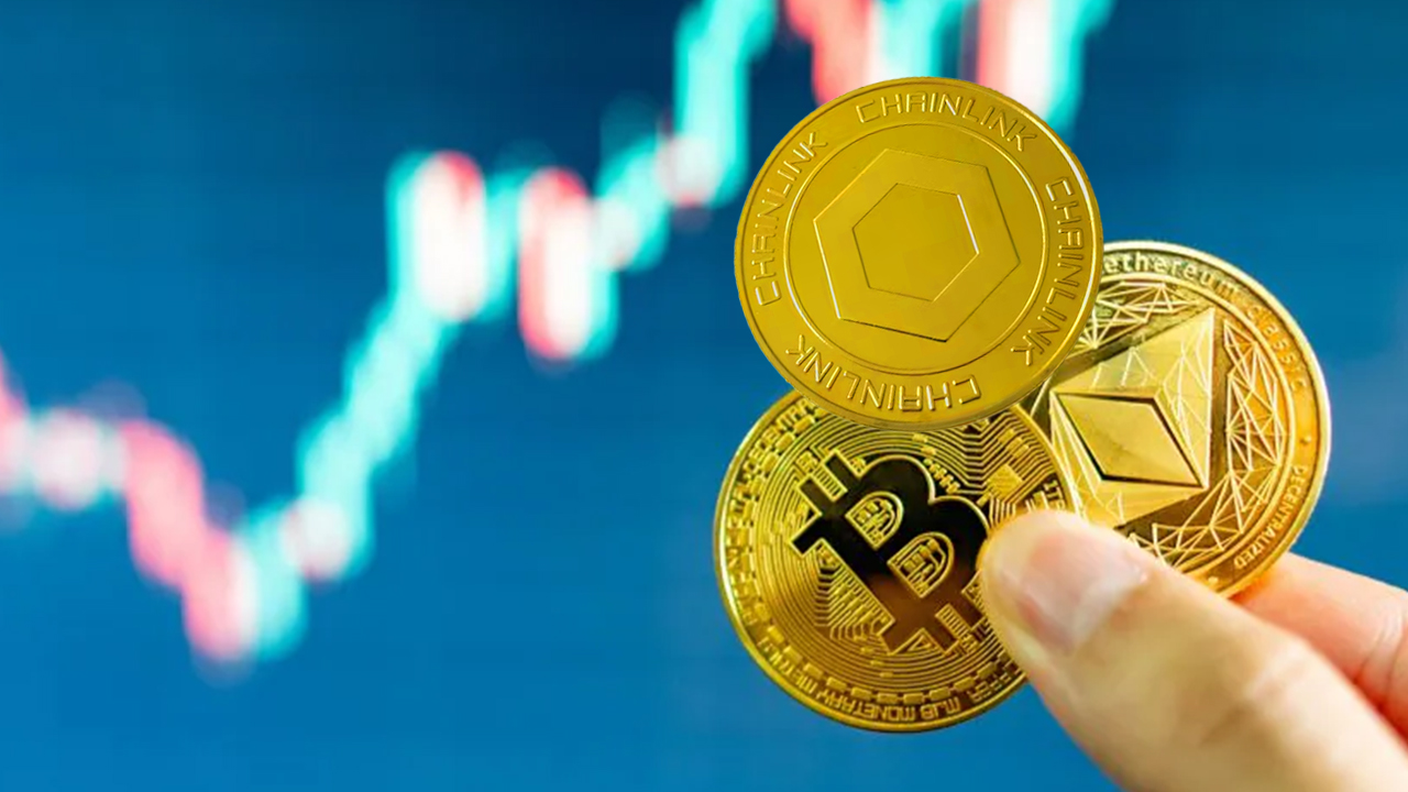 Most of the crypto market is down, with only the CeFi and Meme sectors holding up relatively well.